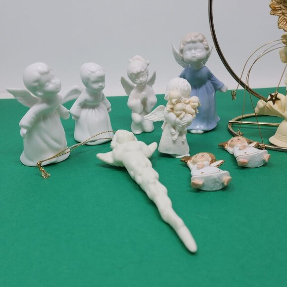VTG Christmas Ornaments Kissing Angels Cherubs Blue White Resin Porcelain 10 - Picture 2 of 12